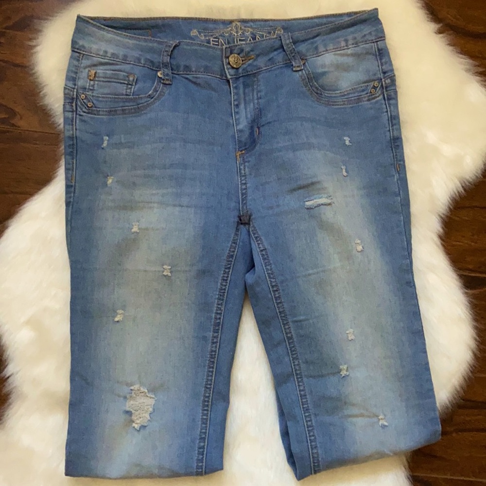 Ladies faded jeans gently used in size 11